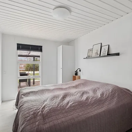 Newly Renovated 150 M From Fjord Сasa de vacaciones